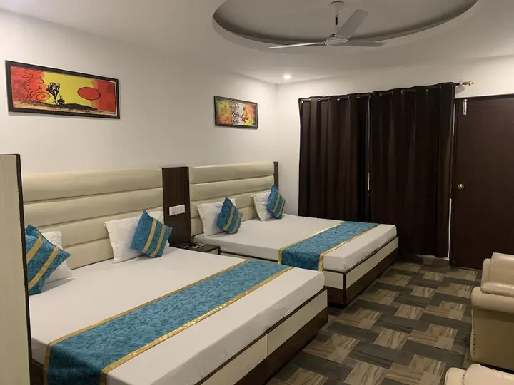 Катра: Hotel Maha Luxmi Palace