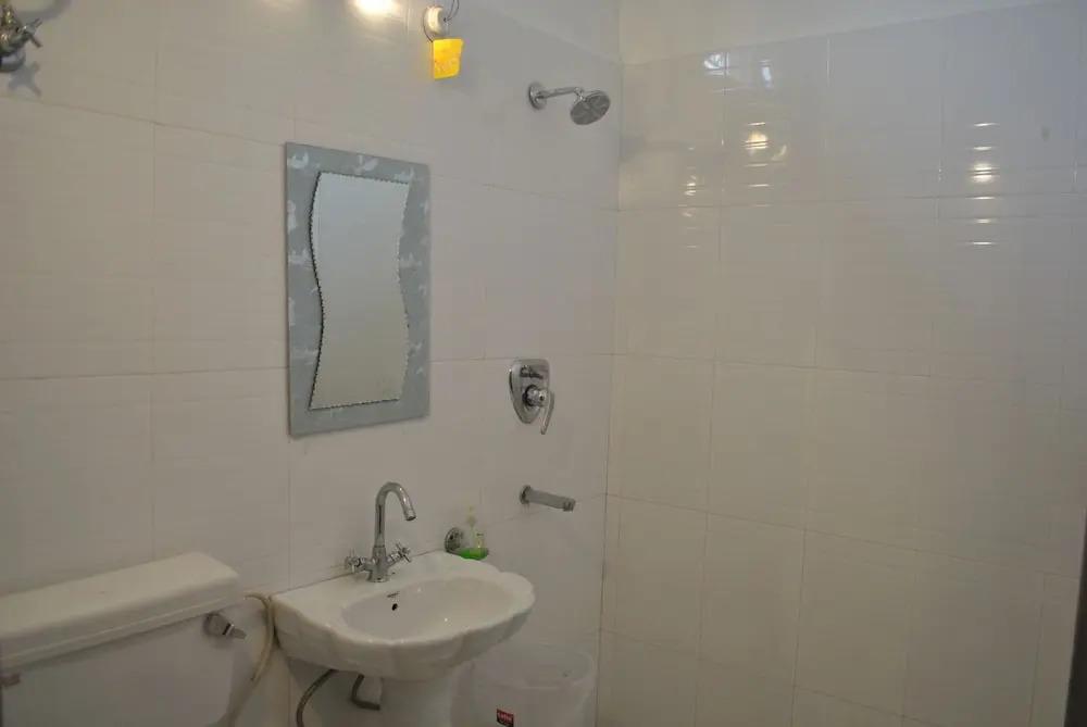 Катра: Hotel Maha Luxmi Palace