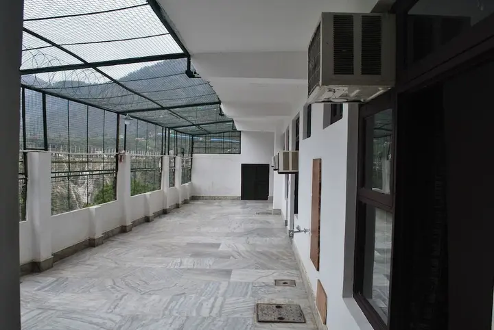 Катра: Hotel Maha Luxmi Palace