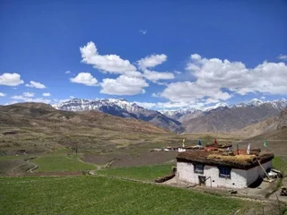 Касоль: Pinetree Camps Kasol