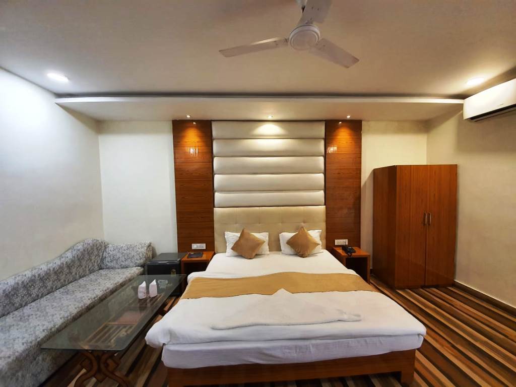 Канпур: Hotel Mandakini Royal