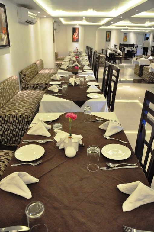 Канпур: Hotel Mandakini Royal
