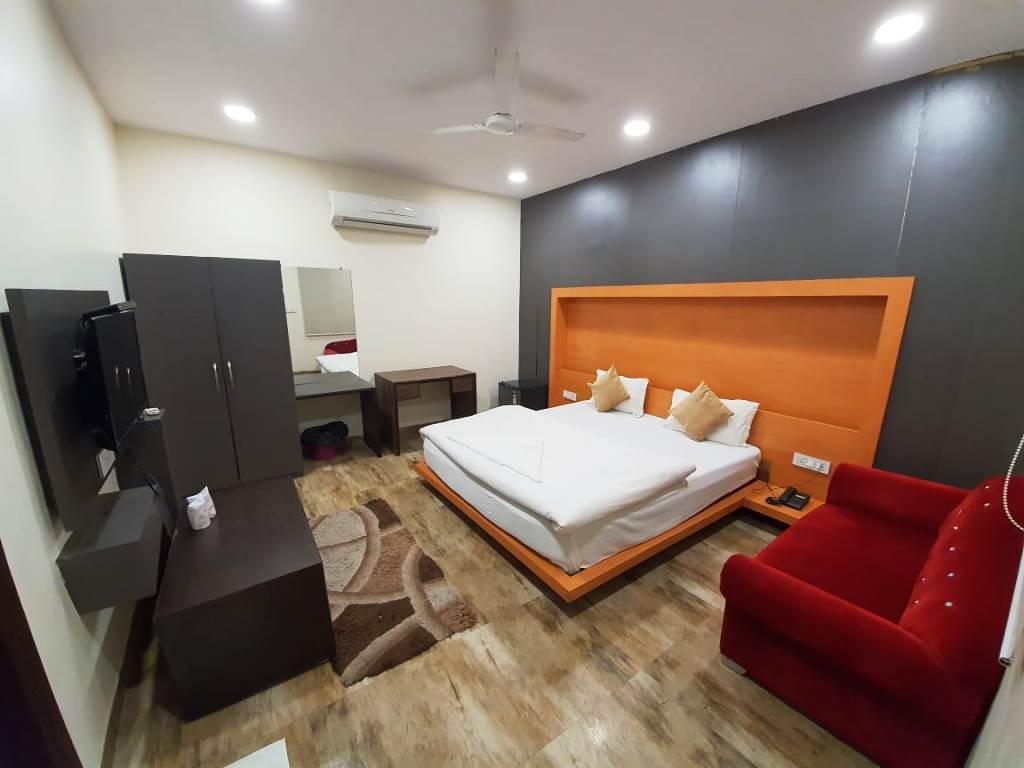 Канпур: Hotel Mandakini Royal