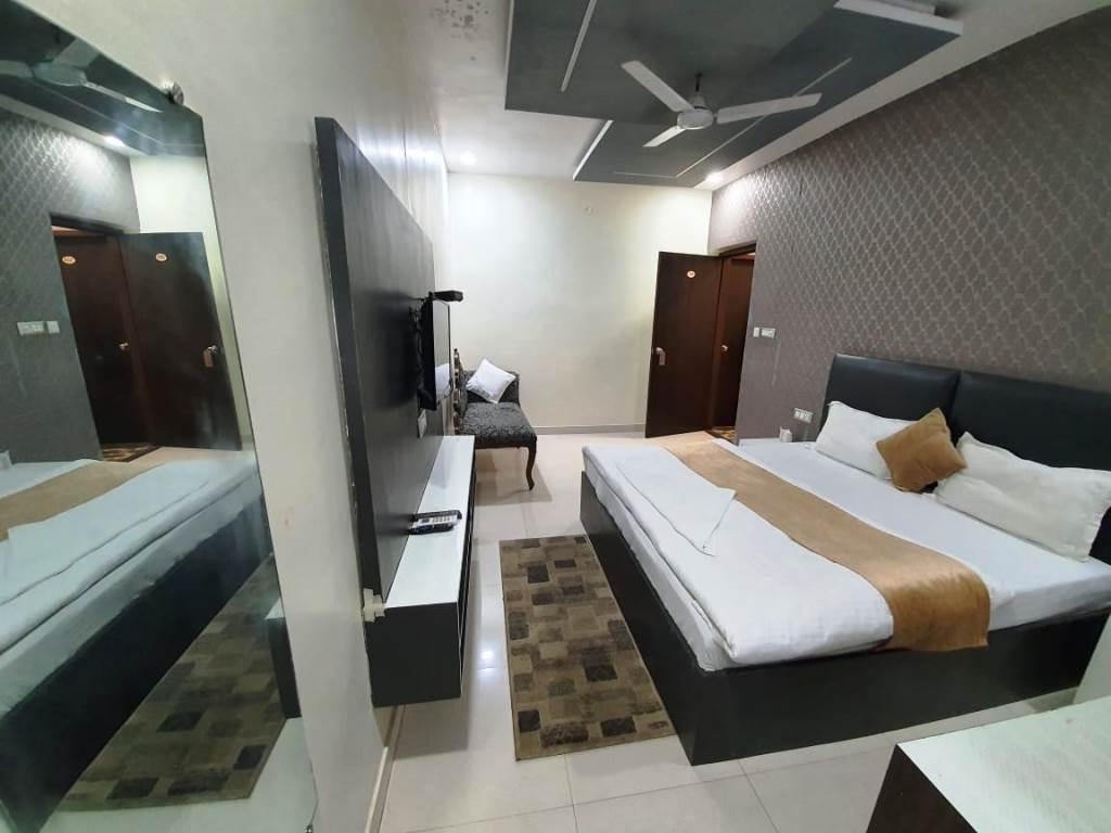 Канпур: Hotel Mandakini Royal