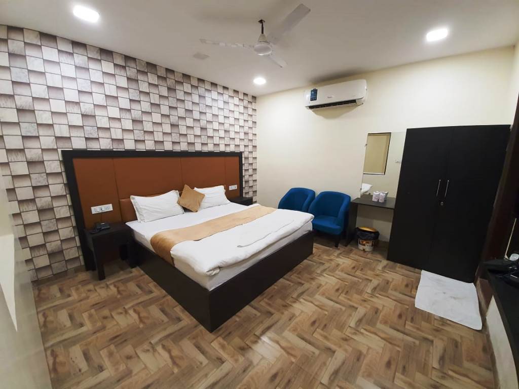 Канпур: Hotel Mandakini Royal