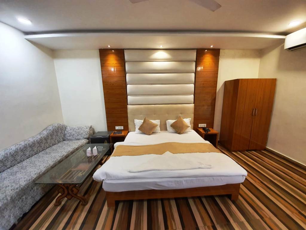 Канпур: Hotel Mandakini Royal