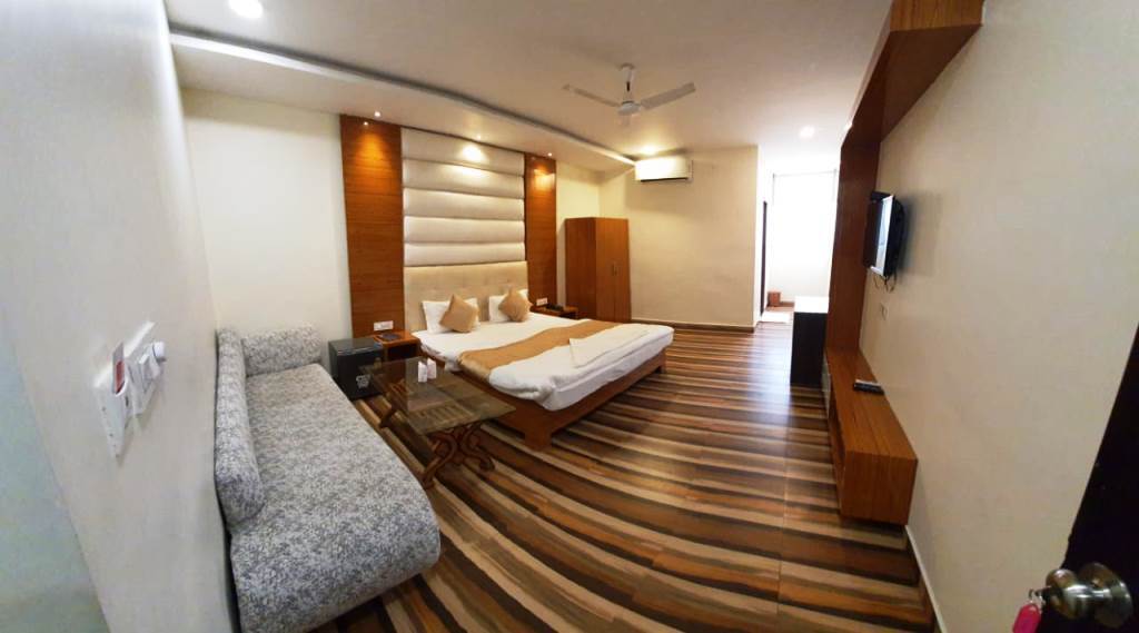 Канпур: Hotel Mandakini Royal