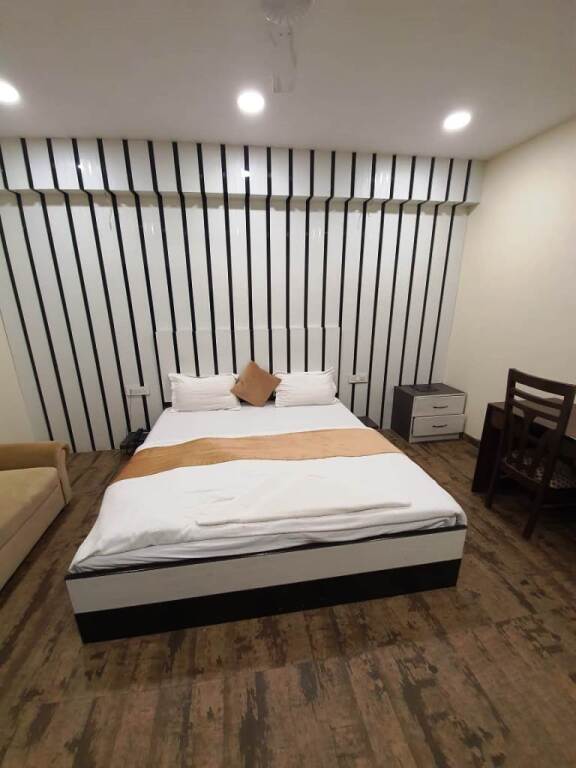 Канпур: Hotel Mandakini Royal
