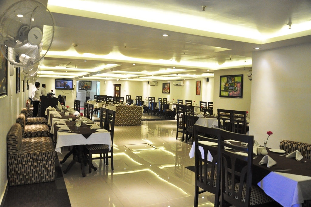 Канпур: Hotel Mandakini Royal