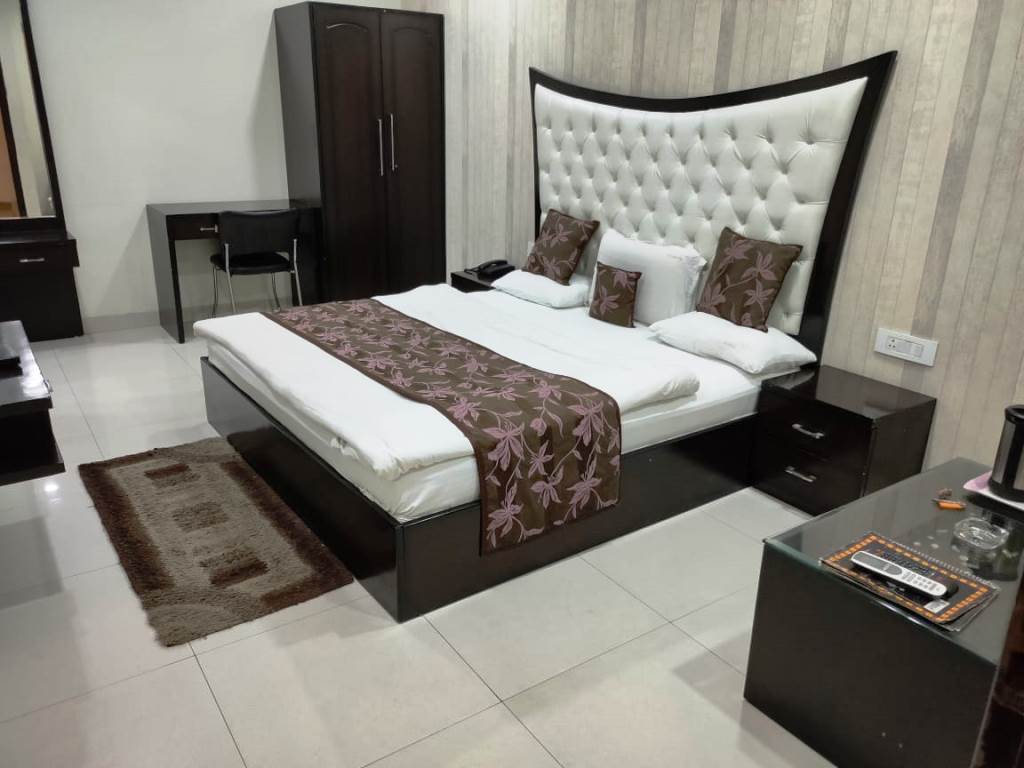 Канпур: Hotel Mandakini Royal