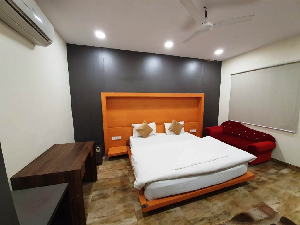 Канпур: Hotel Mandakini Royal