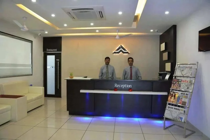 Бхаруч: Hotel apple Inn Bharuch