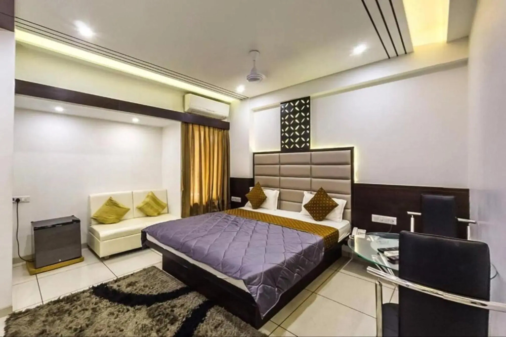 Бхаруч: Hotel apple Inn Bharuch