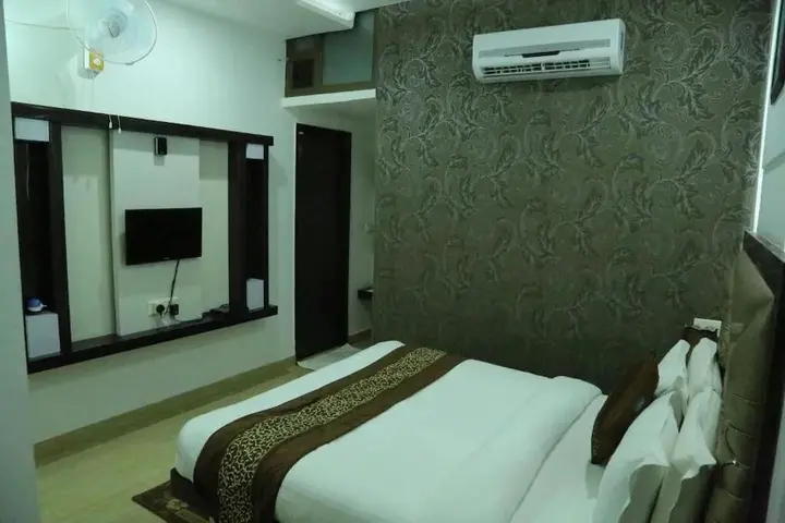 Rohtak: The Mirage Palace