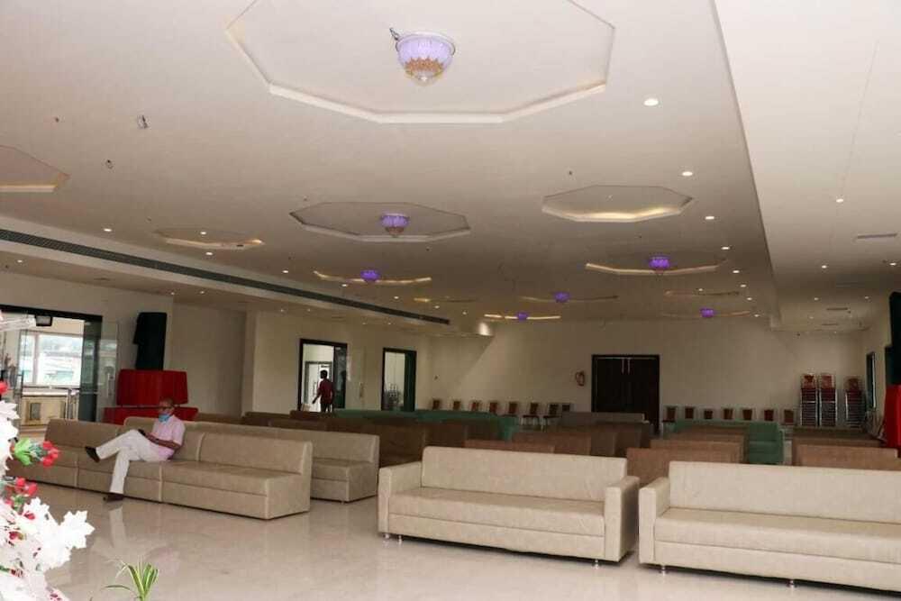 Бедагхат: Hotel Regal