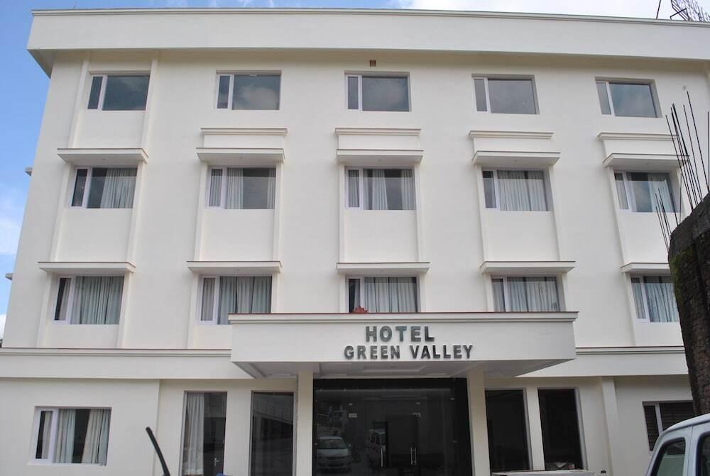 Катра: Green Hotel & Restaurant