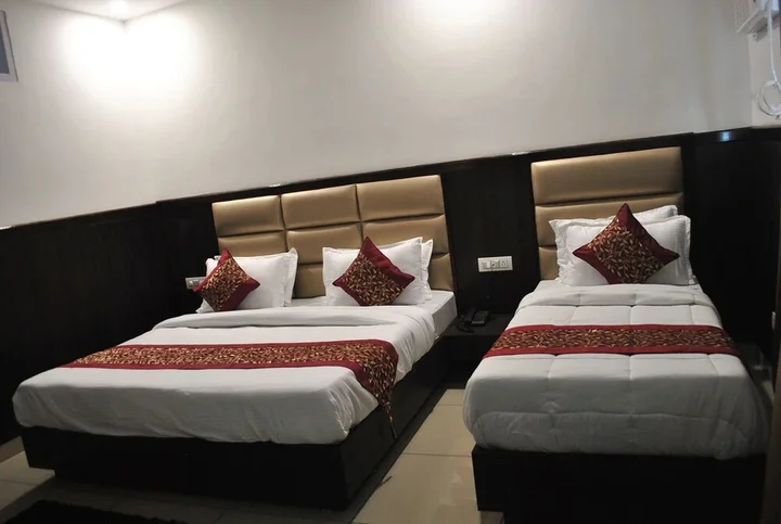 Катра: Green Hotel & Restaurant