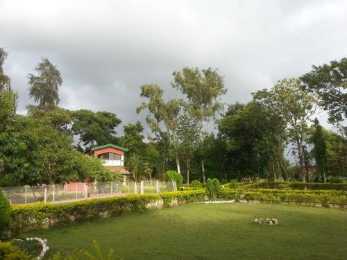 Нашик: Naturals Resort Devlali