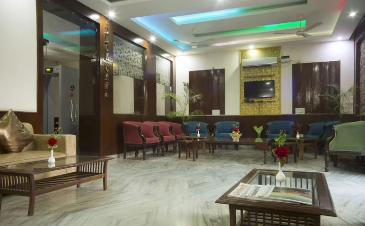 Нью-Дели: Airport Hotel Olive & Blue