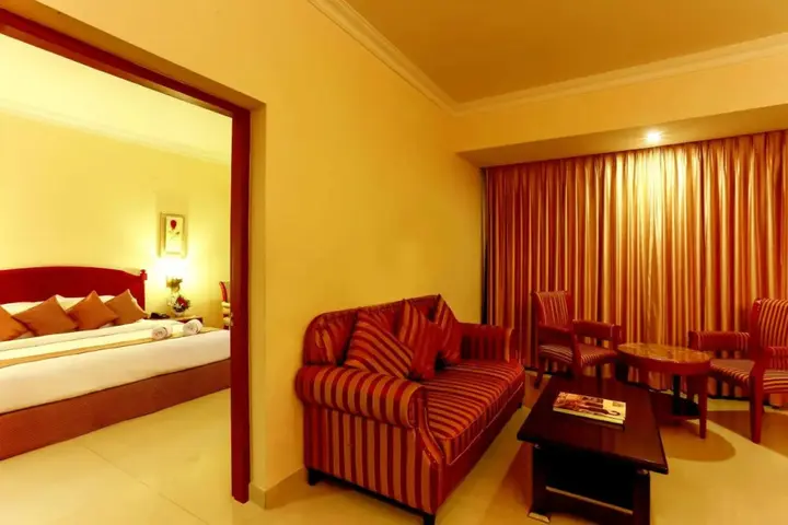 Аллеппи: Camelot Hotel