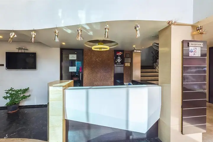 Солапур: Hotel Vaishnavi