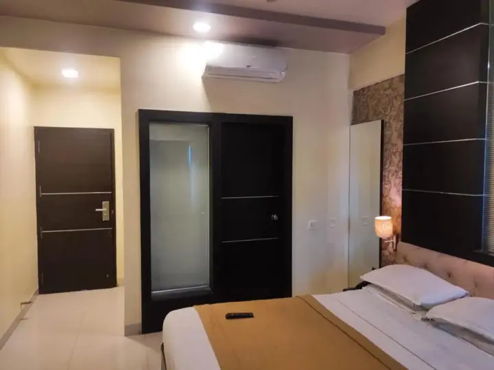 Солапур: Hotel Vaishnavi