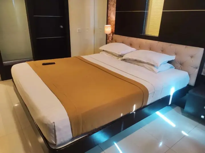 Солапур: Hotel Vaishnavi