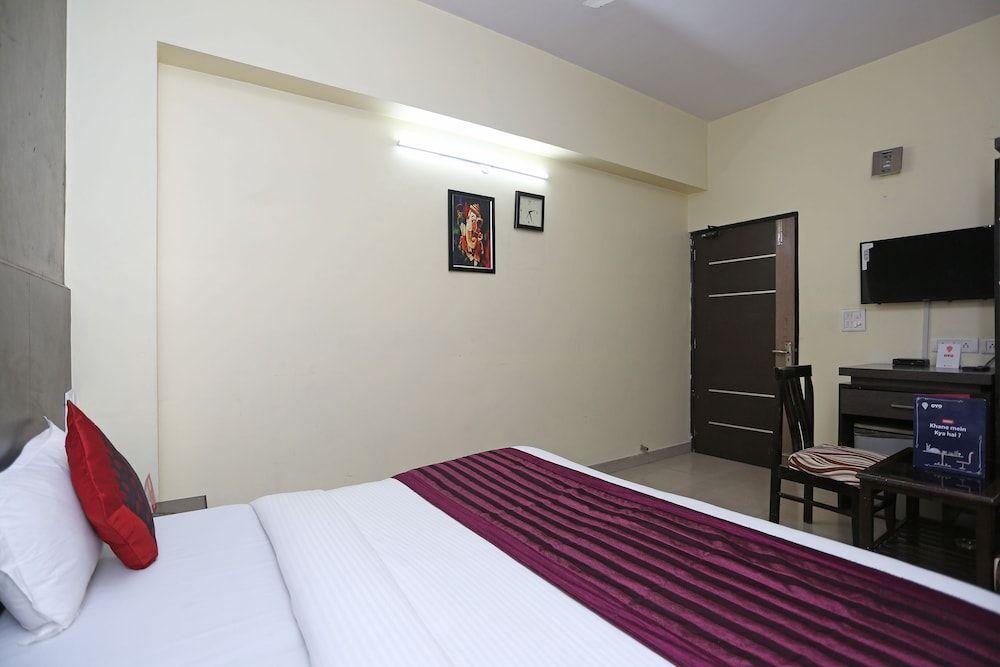 Нойда: OYO 9601 Hotel Sunshine Residency Castle