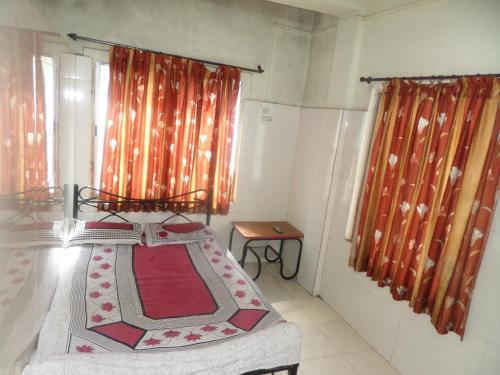 Карад: Hotel Sangam Lodging