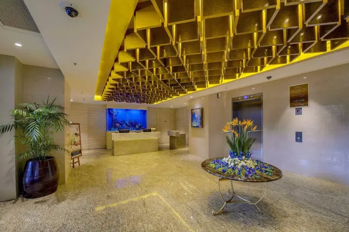 Мумбаи: Niranta Airport Transit Hotel & Lounge Terminal 2 Arrivals