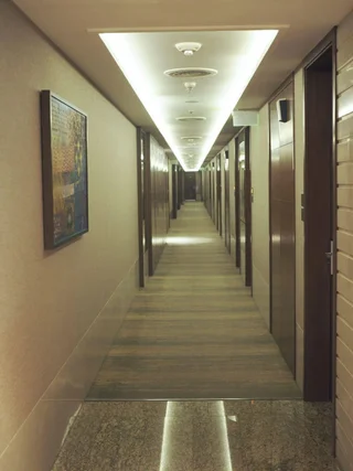 Мумбаи: Niranta Airport Transit Hotel & Lounge Terminal 2 Arrivals