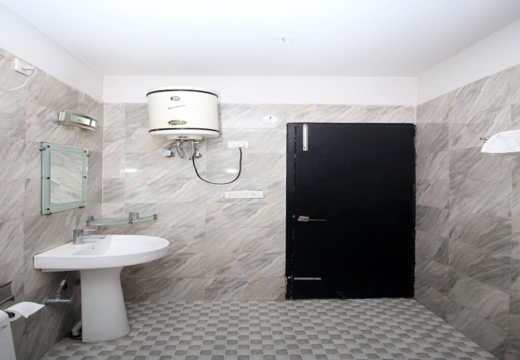 Нойда: The royal suit apartment