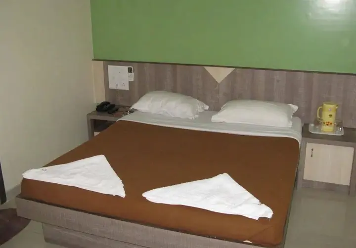 Тхане: Hotel Galaxy Residency