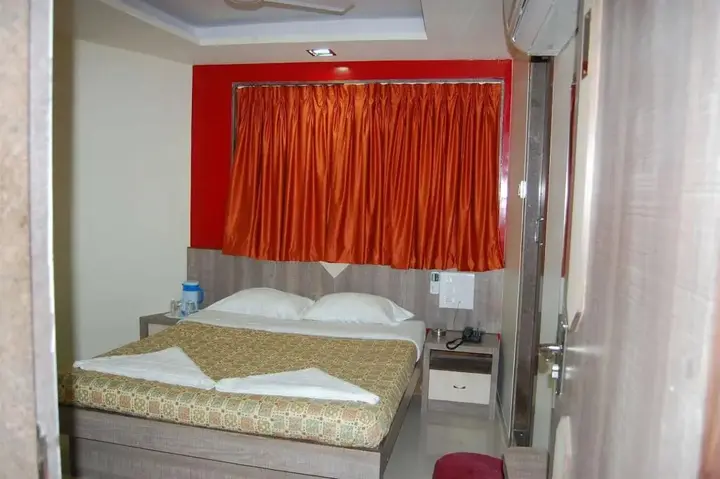Тхане: Hotel Galaxy Residency