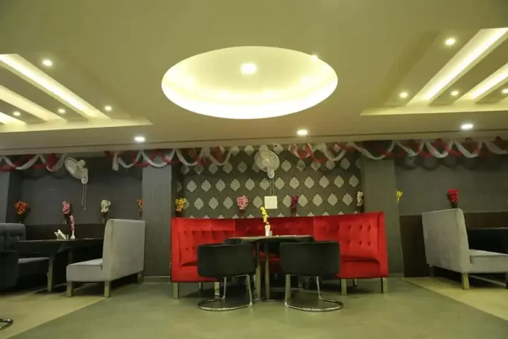 Крепость Ramnagar: Hotel SV