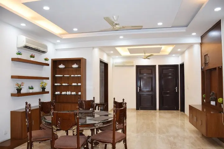 Гуруграм: When In Gurgaon - Service Apartments near Medanta Medicity