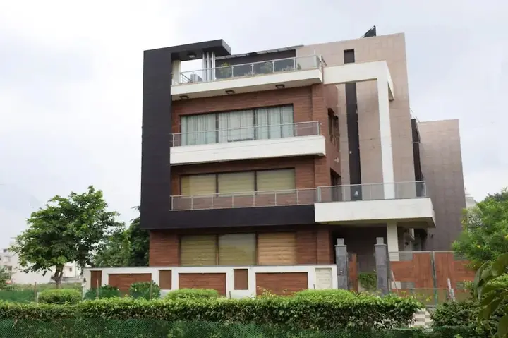 Гуруграм: When In Gurgaon - Service Apartments near Medanta Medicity