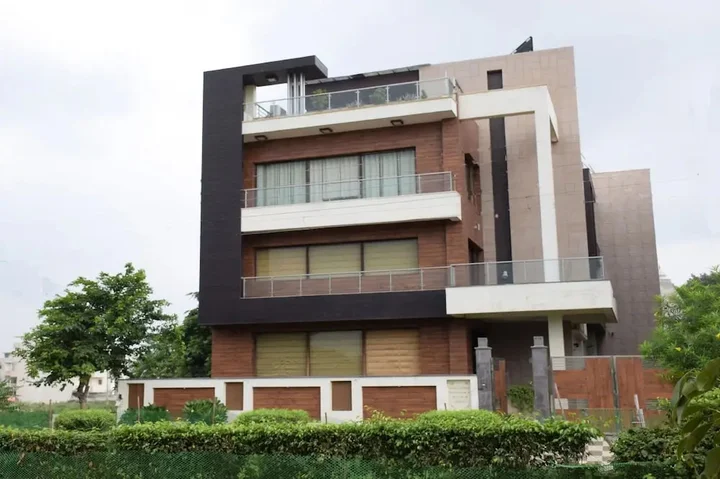 Гуруграм: When In Gurgaon - Service Apartments near Medanta Medicity