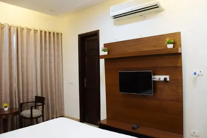 When In Gurgaon - Service Apartments near Medanta Medicity — фото 1