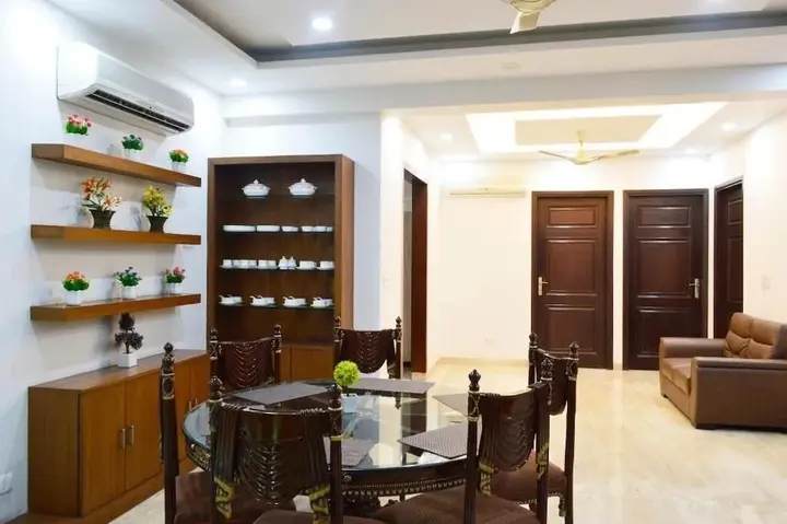 Гуруграм: When In Gurgaon - Service Apartments near Medanta Medicity