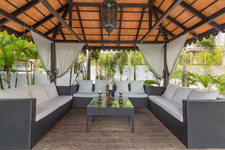Нерул: Luxury Villa Goa