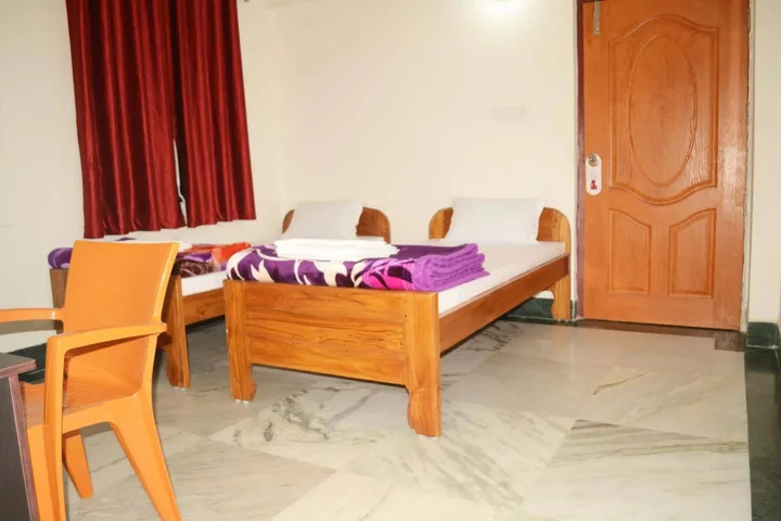 Бодх-Гая: Alok House