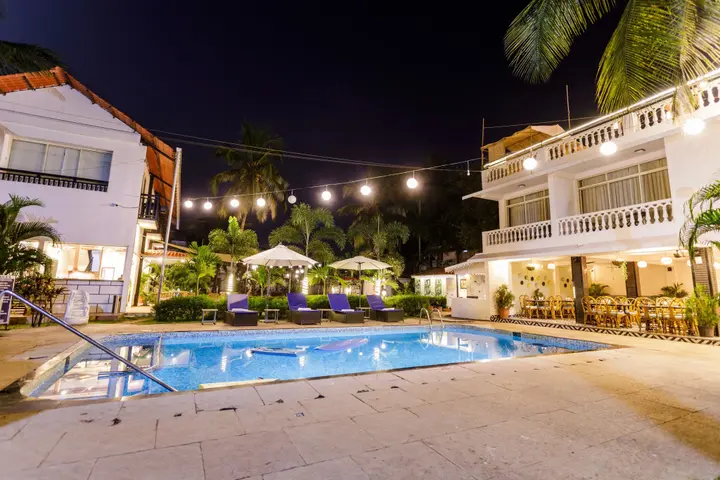 Морджим: La Vaiencia Beach Resort