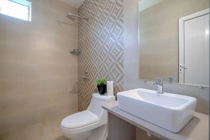 Морджим: La Vaiencia Beach Resort