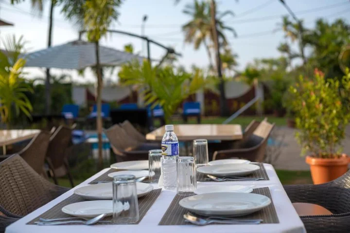 Морджим: La Vaiencia Beach Resort