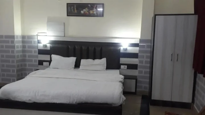 Агра: Fabhotel Sarwan
