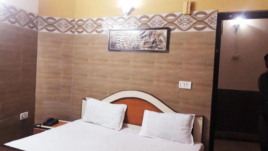 Агра: Fabhotel Sarwan