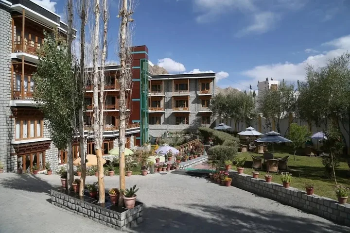 Лех: TIH Hotel Shangrila-Ladakh