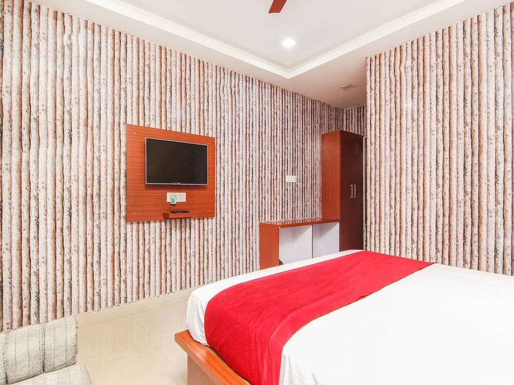 Лакхнау: OYO 4308 Hotel Zaarang Inn