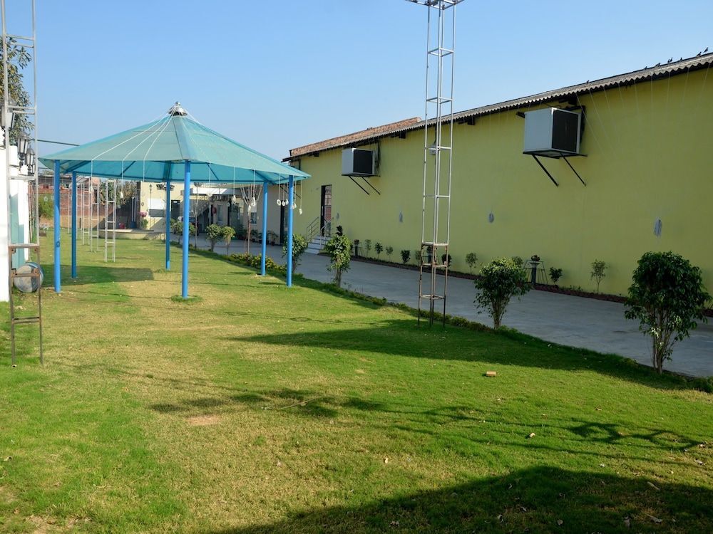 Лакхнау: OYO 4308 Hotel Zaarang Inn